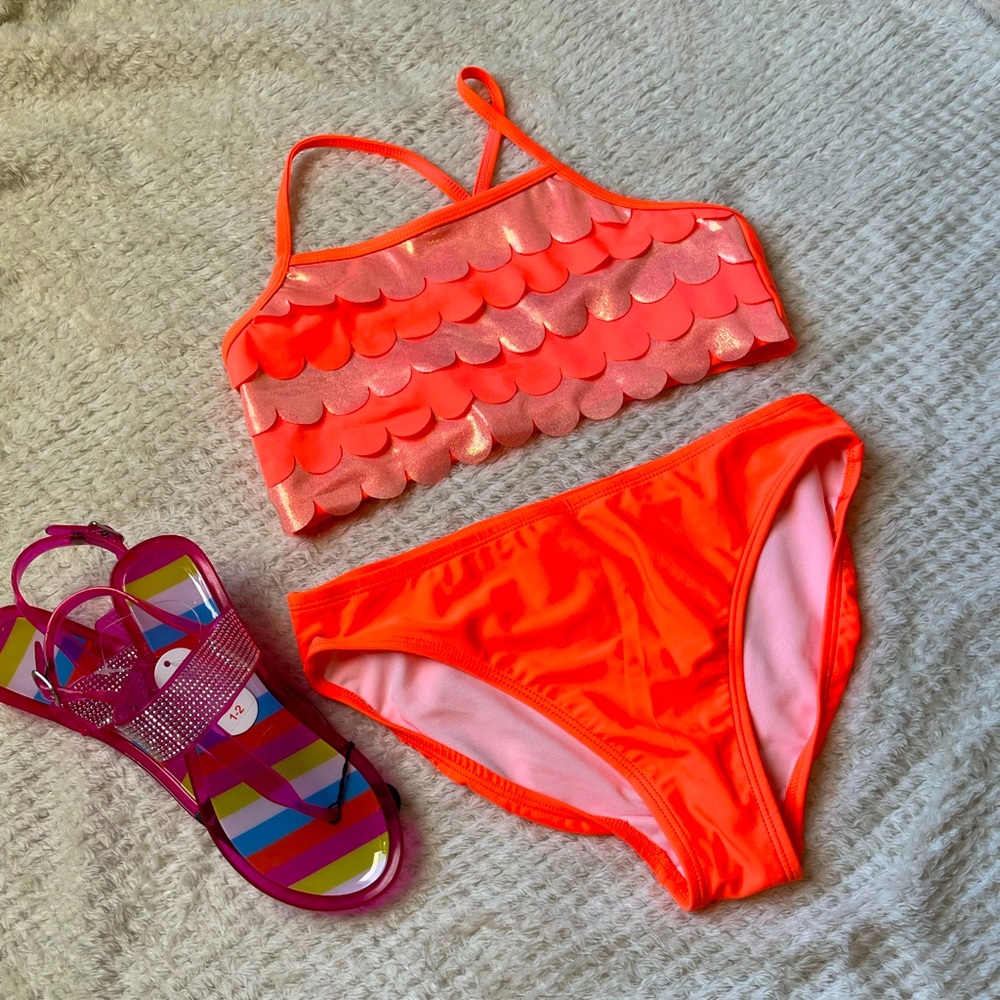 Big girl kids 2 piece 🏊‍♀️ swimsuit